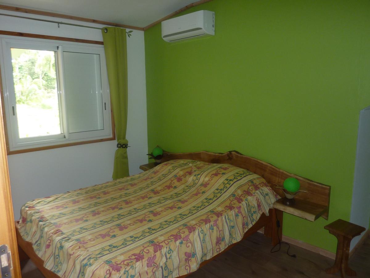 Bed and Breakfast La Pointe Au Corail Sainte-Rose Zimmer foto
